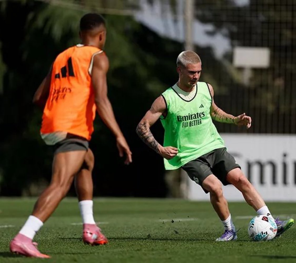 马斯坦托诺：非常开心完成首次训练，队友们的技术水准令人惊叹