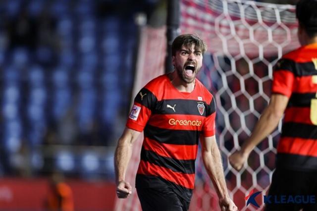 yl23455永利注册登录-惊曝泰山寻枪力压全北海港 意中人曾两破三镇球门