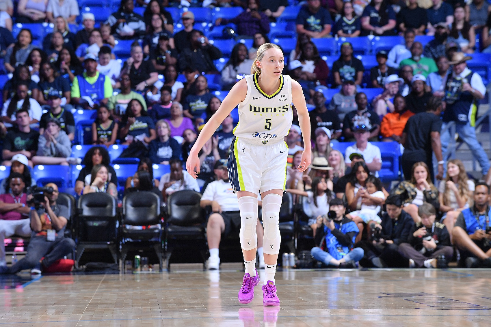 WNBA新秀状元佩奇首季数据亮眼:场均19.1分5.3助攻,单场44分创赛季联盟最高纪录