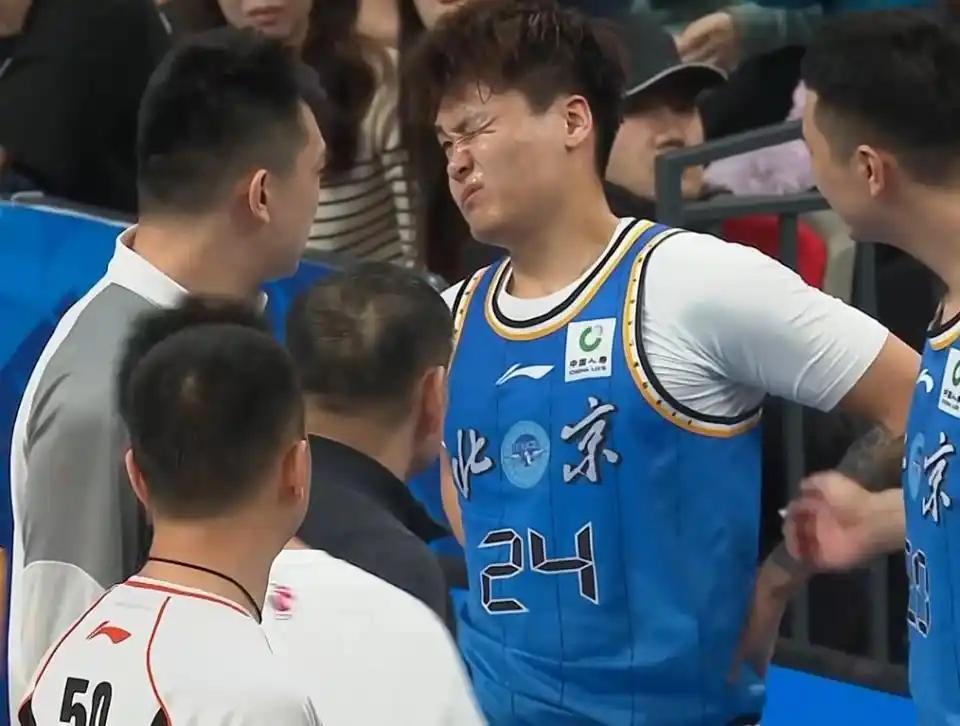 yl23455永利注册登录-CBA三消息:赵睿伤病更新,徐杰回应百万票王,山西球迷又闯祸